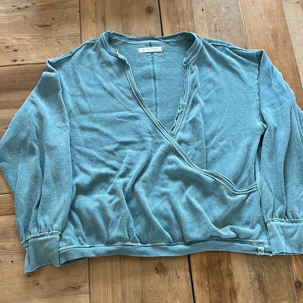 Free People Pullover - Picture 2 of 6